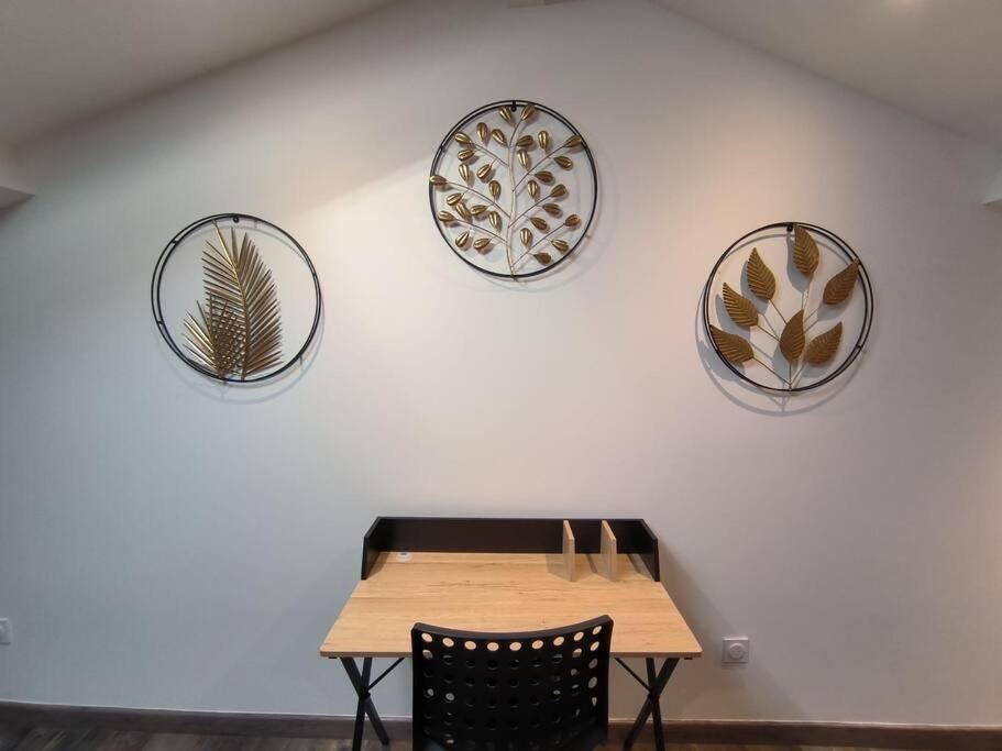 T2 -55M2- Elegant Et Chaleureux Apartman Montbrison Kültér fotó
